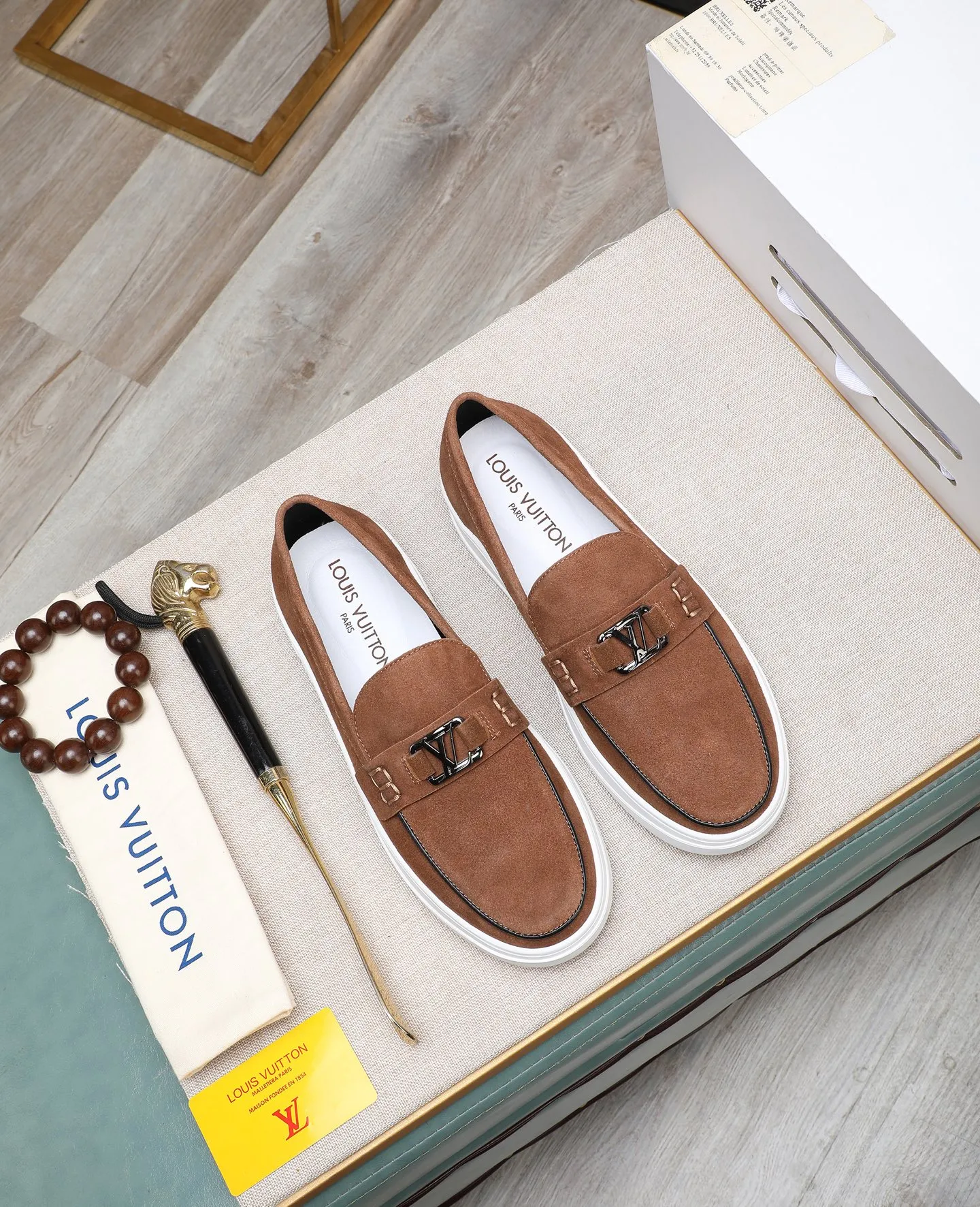 Men's shoes 💰440 📛📛【LOUIS VUITTON】Louis Vuitton official website synchronized new products 👟Milan fashion catwalk style 🇰🇾🇰🇾LV family logo, celebrity style, a must-have for fashionistas ⚠️First-layer calfskin ➕Genuine leather lining ➕Official website original version special outsole 👞Number 38-44